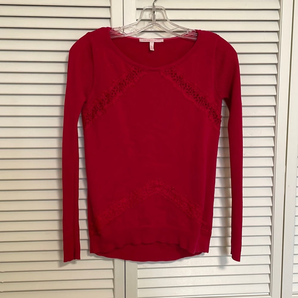 Red sweater VS